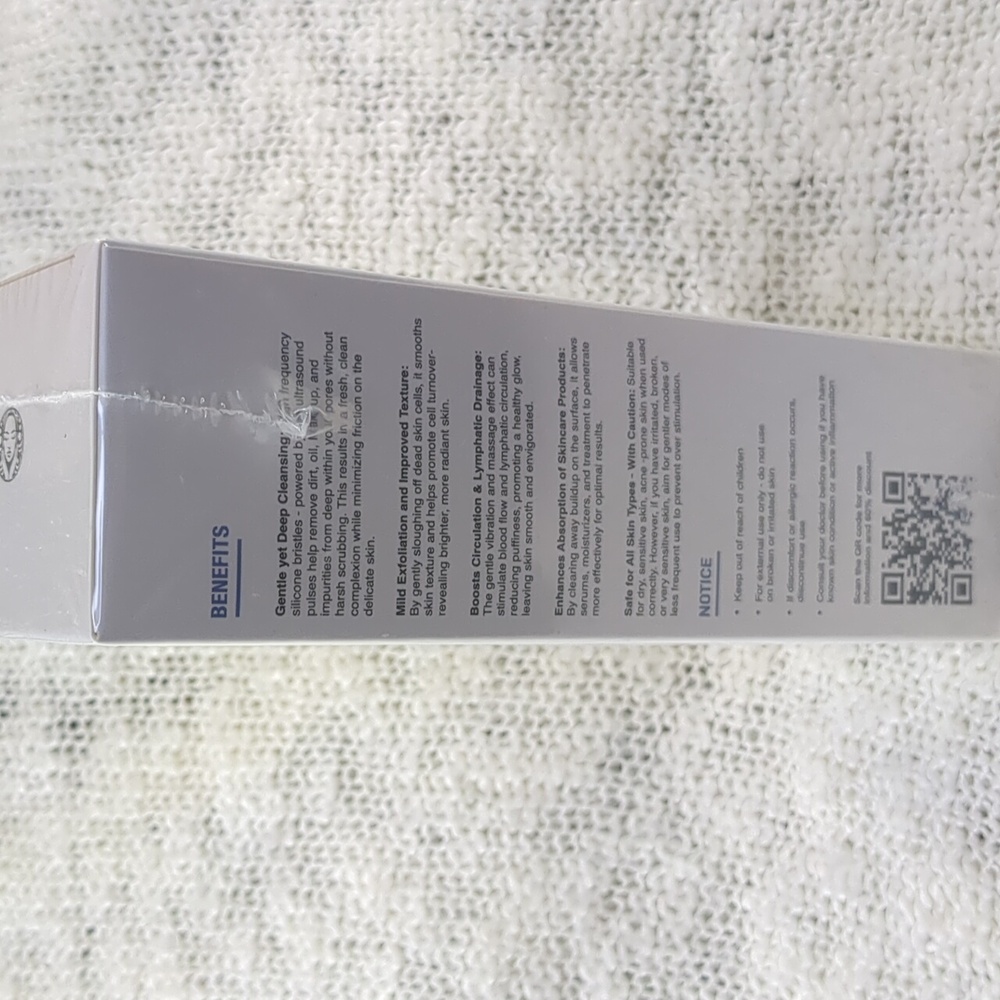 Dermalactives PureSkin+ Cleansing Brush - Picture 6 of 11